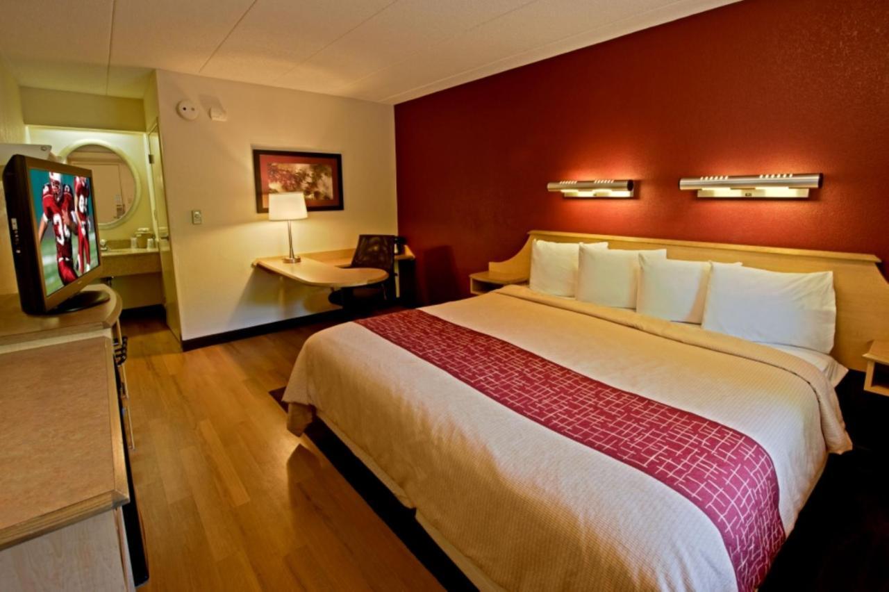 Red Roof Inn Huntington Barboursville Εξωτερικό φωτογραφία