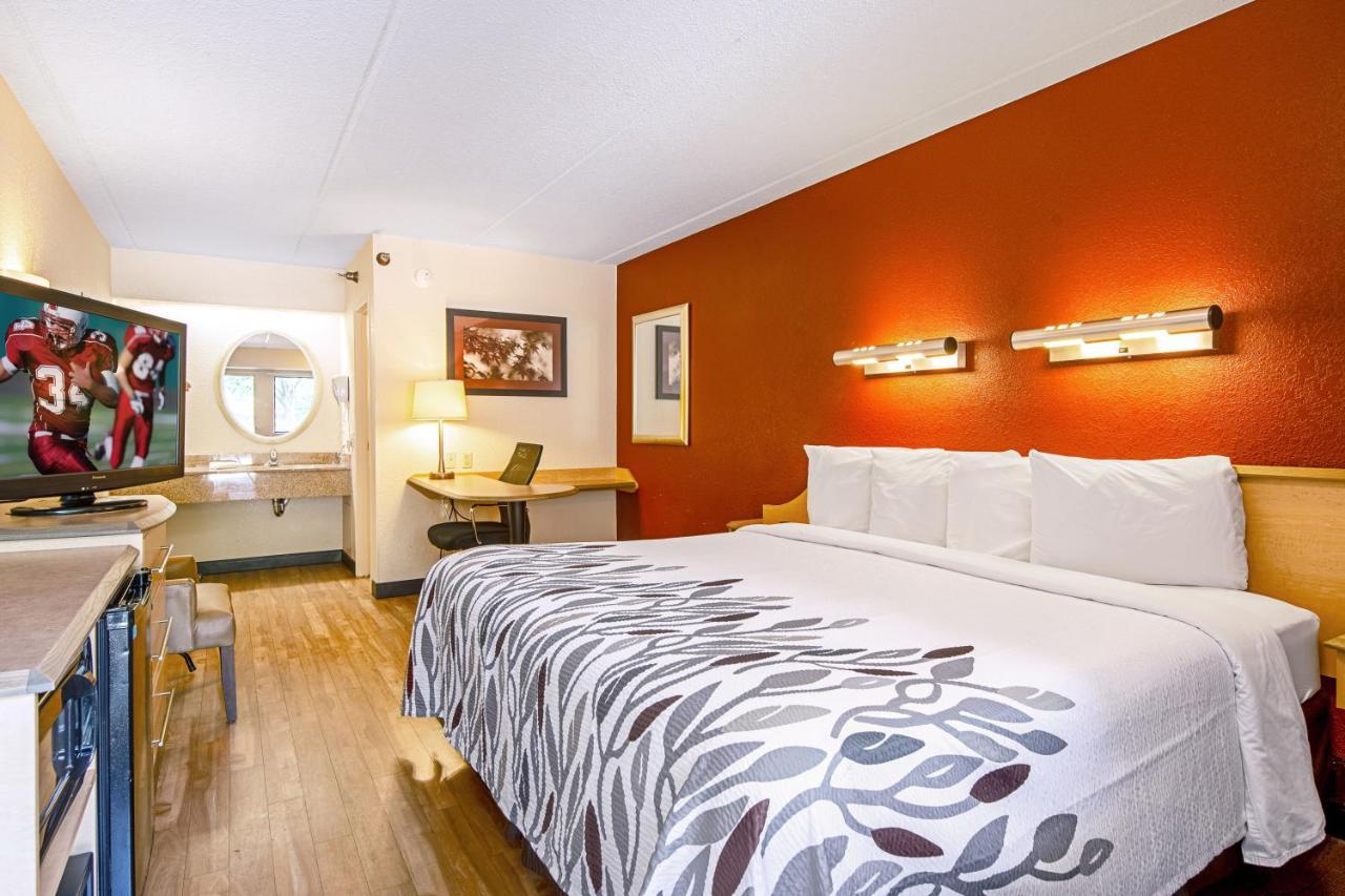 Red Roof Inn Huntington Barboursville Εξωτερικό φωτογραφία