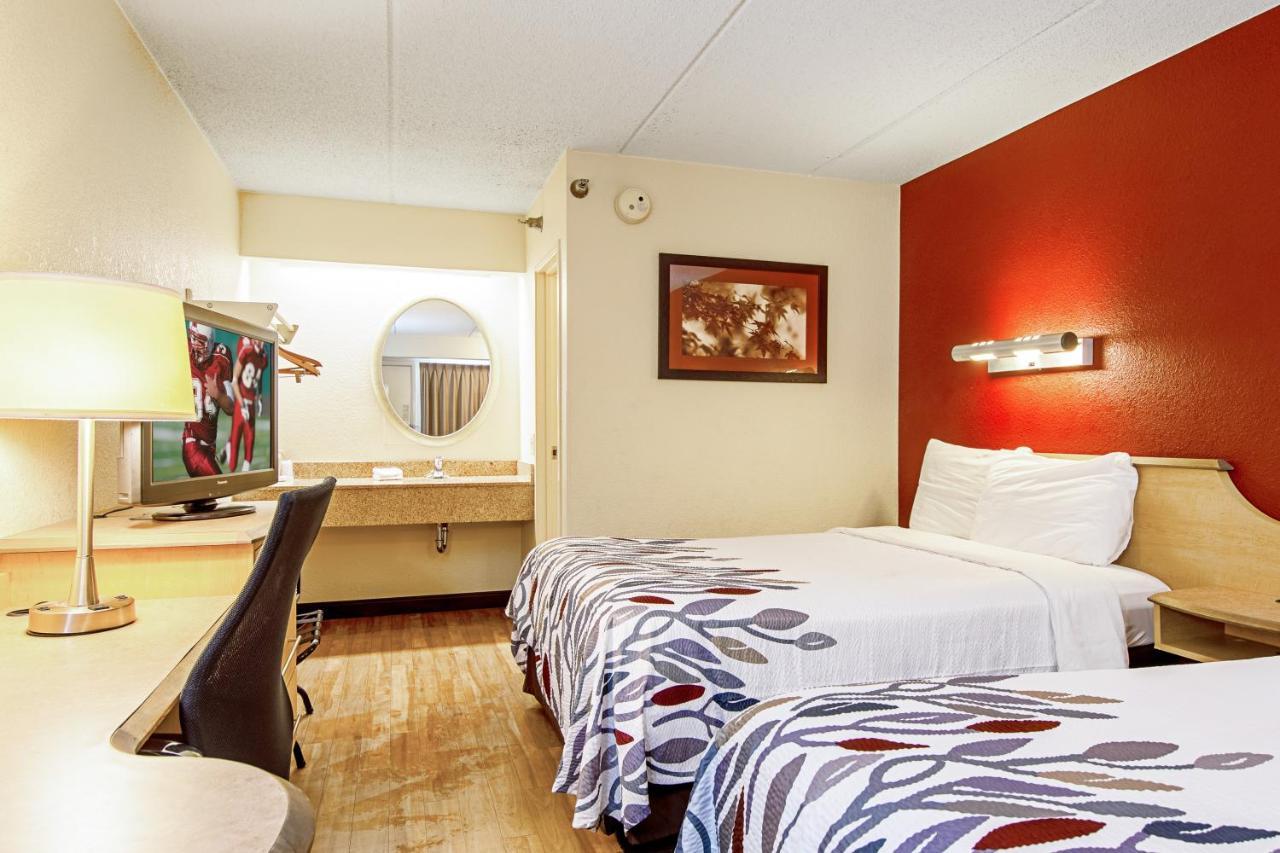 Red Roof Inn Huntington Barboursville Εξωτερικό φωτογραφία